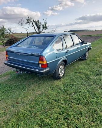 Volkswagen Passat cena 10000 przebieg: 150000, rok produkcji 1983 z Góra małe 106